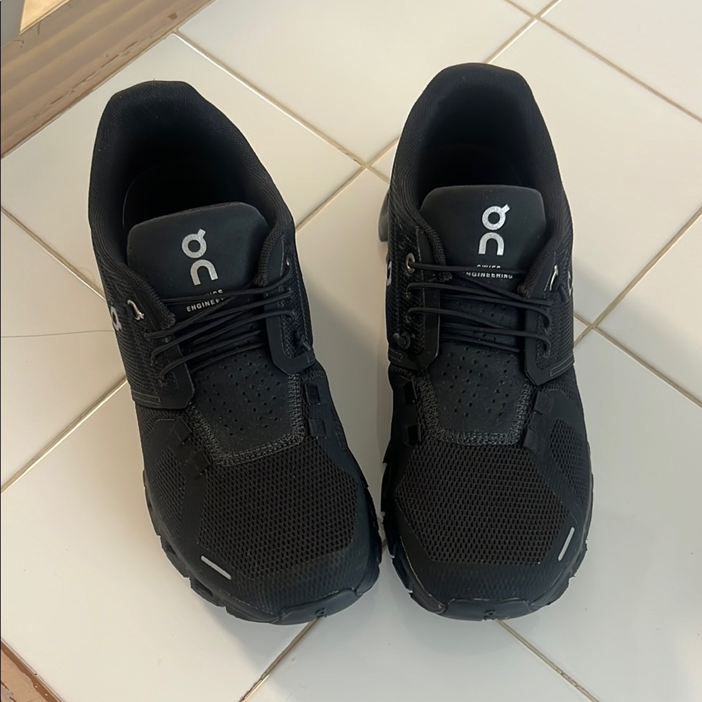 On Running Black Streamlined Athletic Shoes